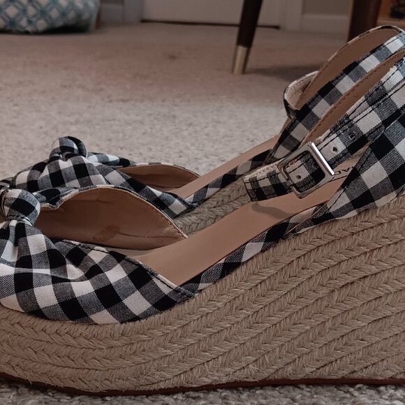 Steve Madden black and white sandal heels - Picture 4 of 5